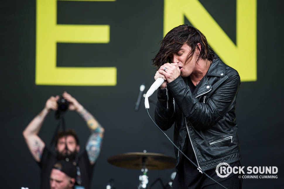 rocksound's tweet photo. Sleeping With Sirens' Kellin Quinn on 'Gossip': "I wanted to make a record that sounded my age". https://t.co/BzTcz0cnvn https://t.co/ZHJ1aiYLxJ