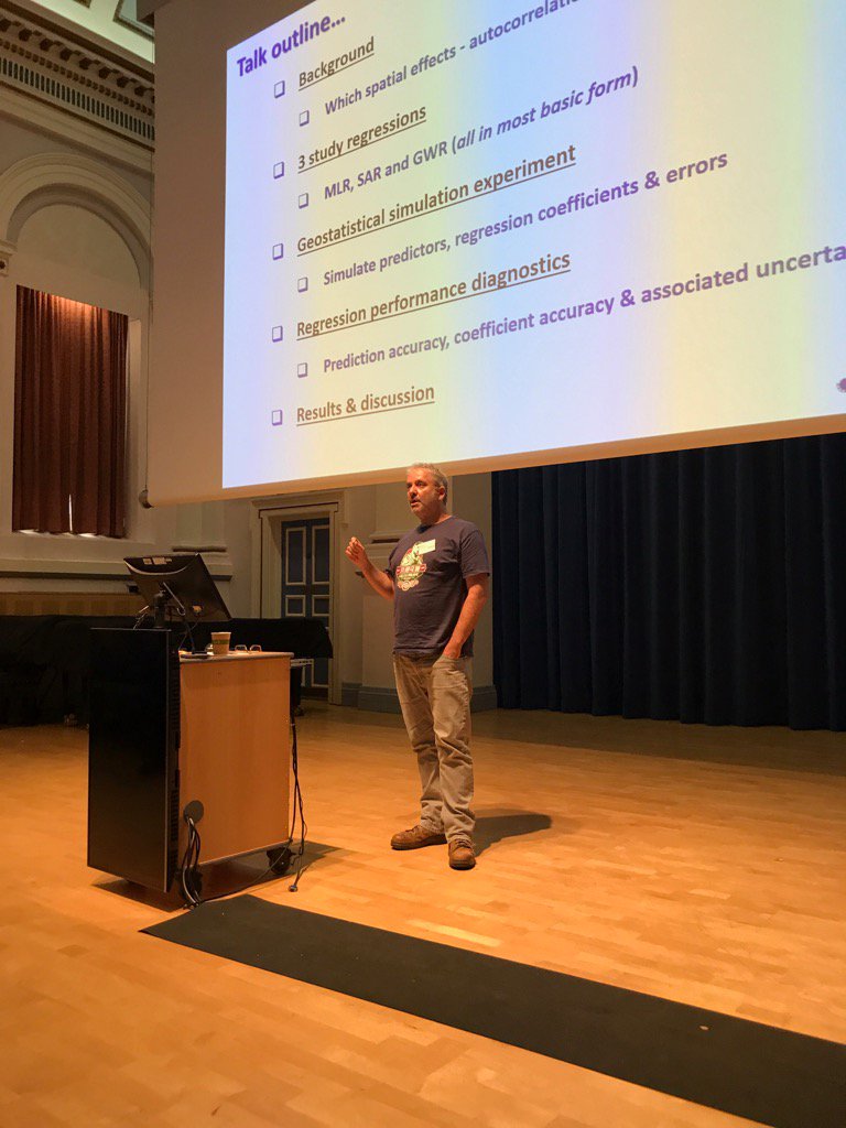 chrisbrunsdon's tweet photo. Old NCG-er Paul Harris in action at #GeoComp2017 https://t.co/0sTlzWQqVl