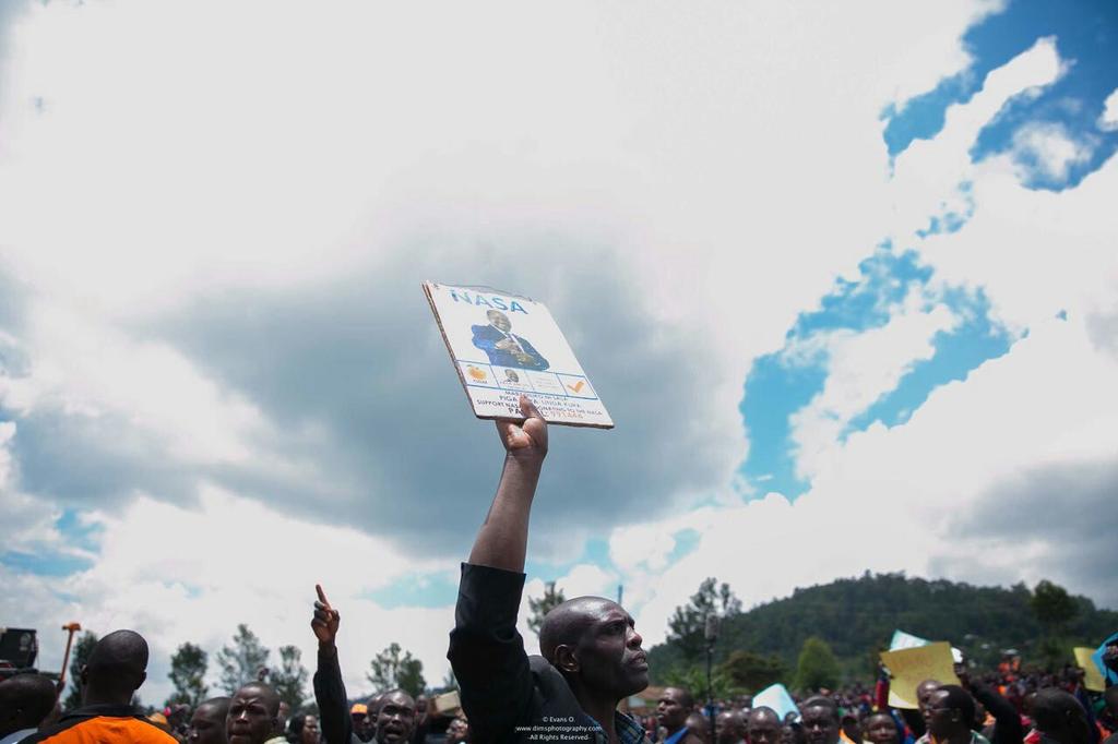 Argertta's tweet photo. God is watching #Vifaranga #RailaInNyamira #RailaInKisii #RailaVsIEBC #UhuruVsRaila2 #AuditIEBCServers #CleanUpIEBC https://t.co/BzGCRIsySr