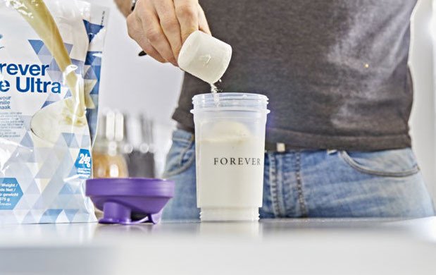 ArndellAnna's tweet photo. Love this protein shake 😍😍 Tastes great mixed with some berries 🍓 How do you like yours? #ForeverLivingBlog #Health https://t.co/JIcSKg1vRq