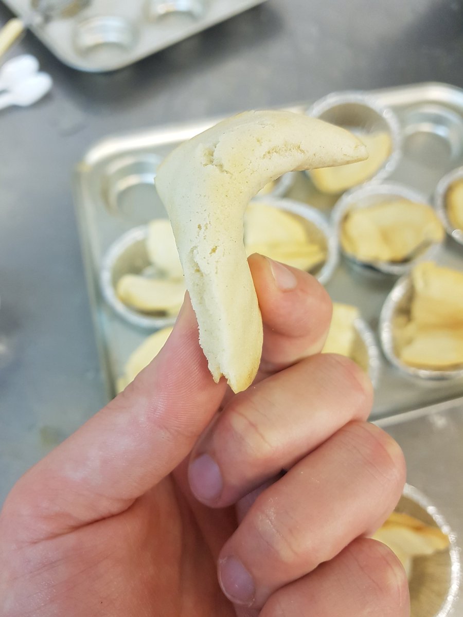 HeidiBooth90's tweet photo. Whinging it didn't quite work for this week's baking challenge!! Presenting fortune pasties... 🙈🙈 @SallyPepperBeeb @BBCDerby #bakeofffail https://t.co/DUahikWain