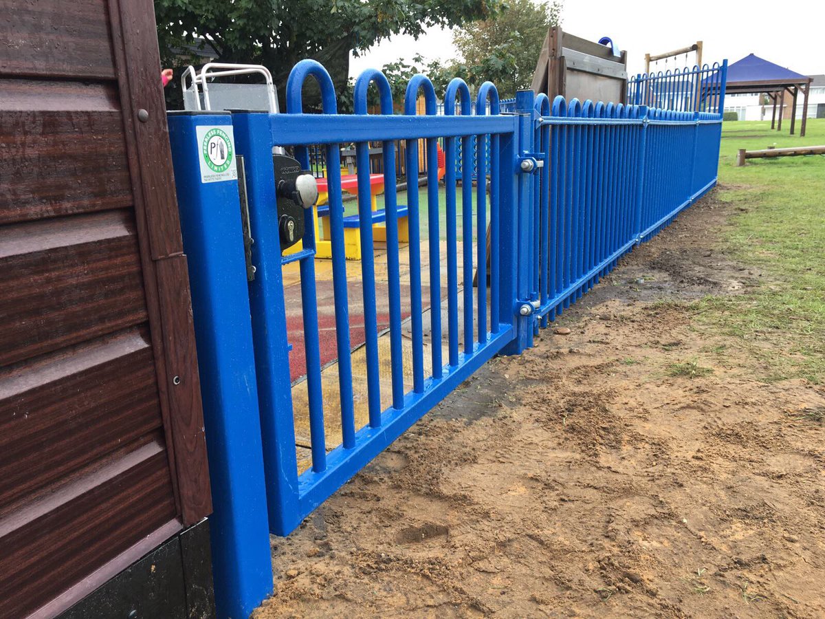 PeerlessLtd's tweet photo. Securing #Pre-School #Children with #TR800 #ROSPA Compliant #Bow Top #Railings #Fencing #Gates #safeguarding #Lytham @Garypeerless https://t.co/OOPLvYnKFO