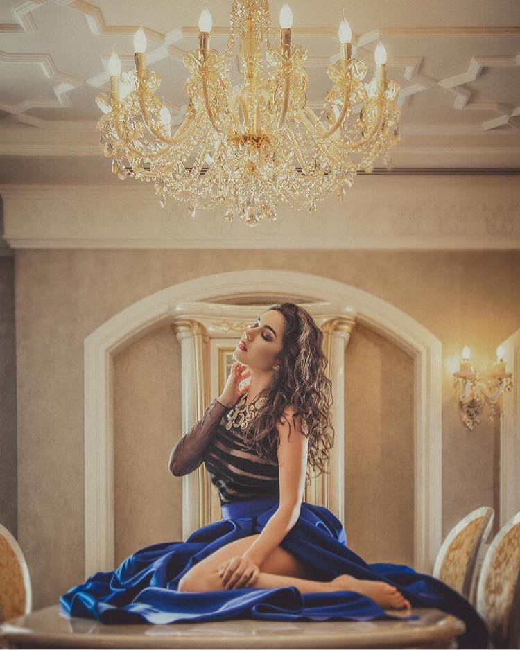 JeanFaresSocial's tweet photo. • Embrace your femininity •

Photo credit: @photoinuae
Model: @varda_varda

#fashion #styleblogger #beirut #Dubai #qatar #ksa #London #usa https://t.co/znOtGDQoky
