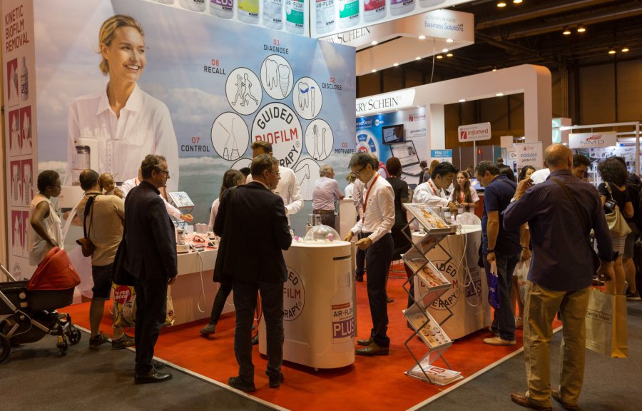 CNSJ_Dentistas's tweet photo. Cerca de 10.000 personas asistieron al Congreso Dental Mundial de la @fdi2017madrid.
https://t.co/thNTiur3oX
#FDI2017Madrid https://t.co/sFA7LfPY4S
