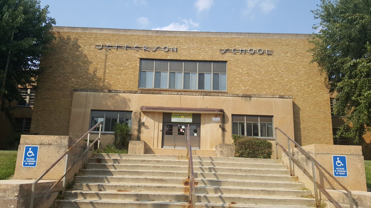 PrincipalArthur's tweet photo. Happy First Day of School @JeffersonSTEM students!  We are excited to have you back in the building! #firstdayofschool #stemtastic https://t.co/OAOwjvl6e3