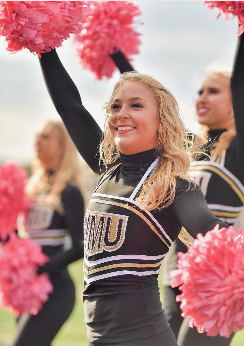 WMU_DanceTeam's tweet photo. HAPPY FIRST DAY OF CLASSES BRONCOS! Good luck 💛🐴 https://t.co/Qz418gnBhd