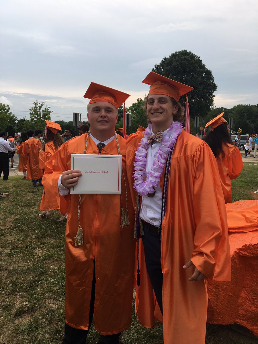 KidKeeney's tweet photo. Happy birthday big dawg @J_Blevins55 ❤️ #seniorlot #underme #perkyscalling #wyd #ireneitaly https://t.co/Nlx4fRrxZj