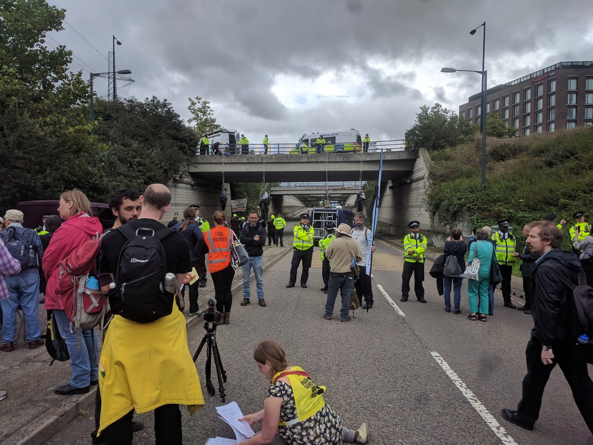 I want everyone in Yemen, Bahrain &amp; everywhere else that are victims of UK arms trading to know that we stand with you. #StopDSEI