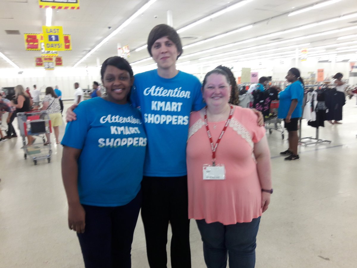 mrs_kandra's tweet image. I'm gonna miss working with my co workers #kmart3082 @Kmart moving on 2 bigger and better things #outofbuisness