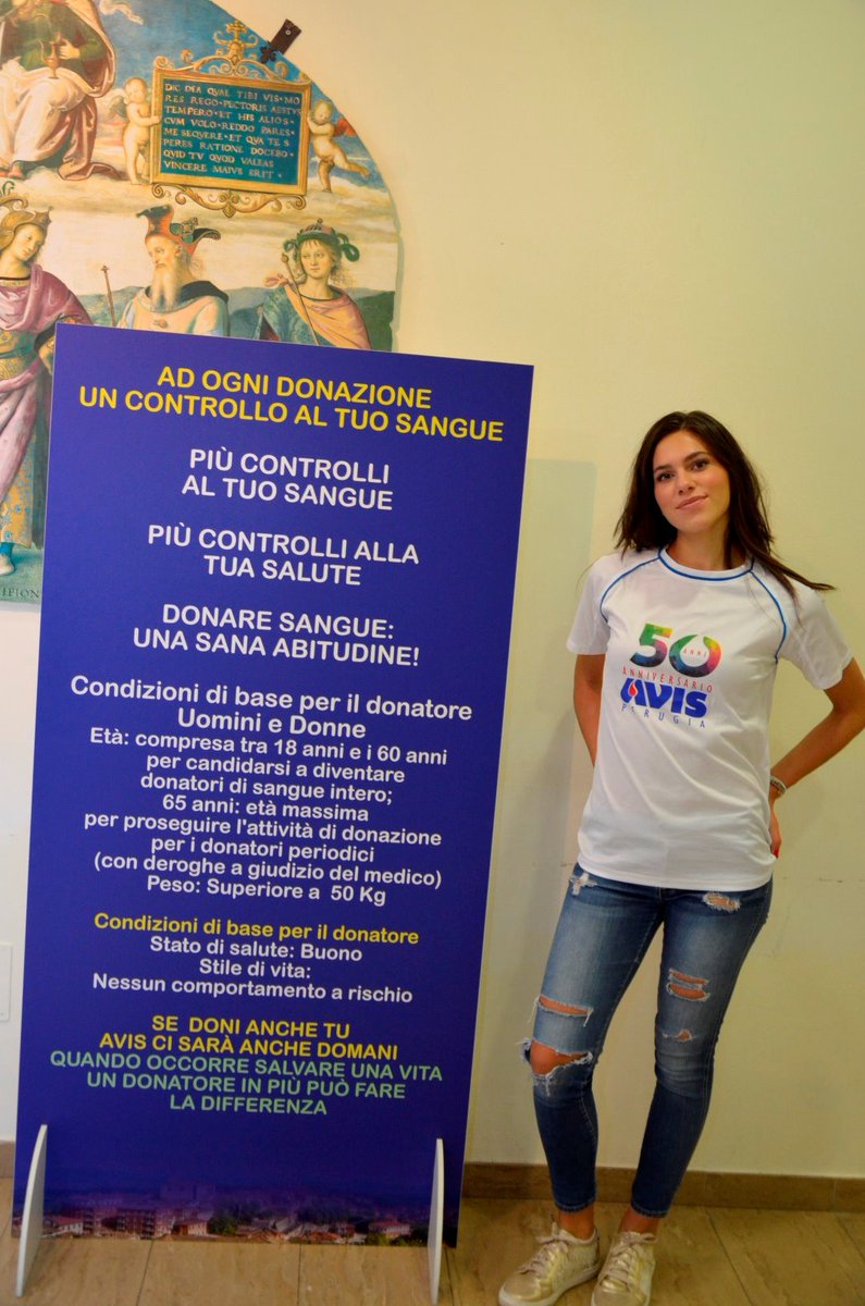 AvisPerugia's tweet photo. ... donare non ci rende più belli ma più felici! Grazie a Gaia Gattavecchi Miss Mondo Umbria #avisperugia #donasanguedonaoradonaspesso https://t.co/niXYOxRTiH