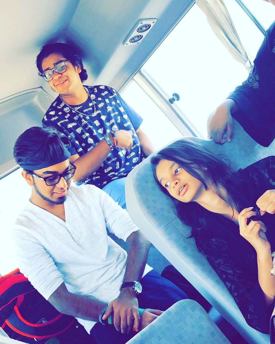 akilasperera's tweet photo. #theoriginaltrio #onelove https://t.co/jWy4vV0OqJ