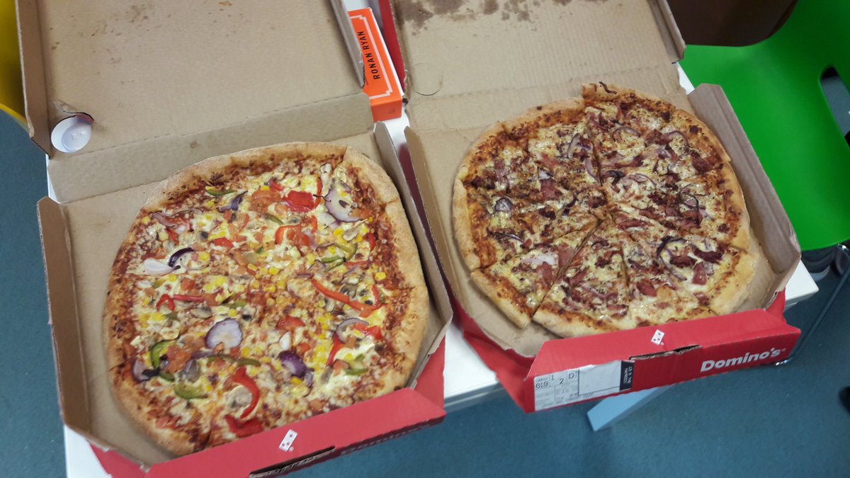 EVOKE's tweet photo. Thanks @Dominos_ROI and @Barretstown for this Tuesday treat! #DomiGoals https://t.co/0cDtU2x5wP