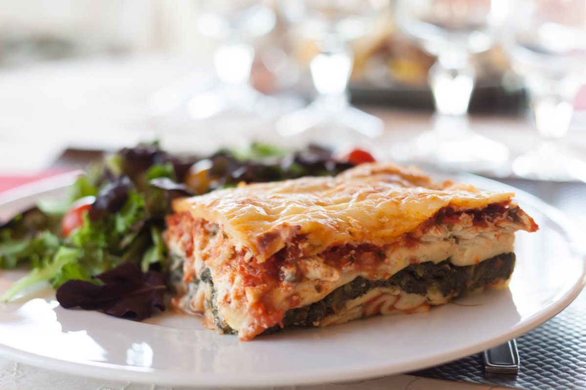 MontsAzur's tweet photo. Un #repasmaison vous tente ? Après une journée de visite et de découvertes, profitez d'un déjeuner un d'un dîner dans notre #restaurant ! https://t.co/Id2IWlF1bE