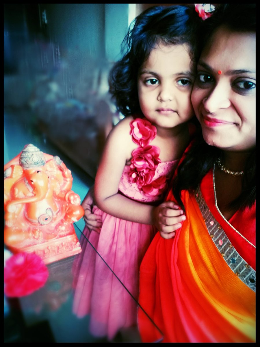 Admire_Urself's tweet photo. @SocialMazeweb #MAZEWEB
Pudchyaa varshi lavkar ya ❤ https://t.co/xi7cLo0wNF