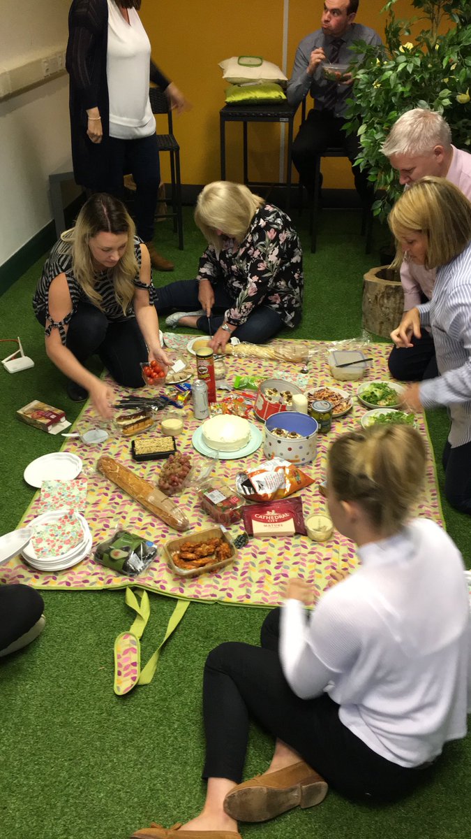 ice_creates's tweet photo. We're channeling our inner @HanCreates at HQ today! All of her favourite things in one day; just don't try and beat her at pool @Evil_Frogy https://t.co/QG5AXtGUbQ