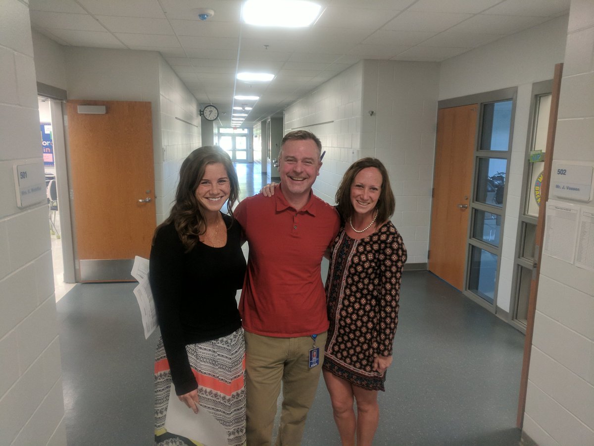 BeckyTri1's tweet photo. Ready or not here we go! #Team5B @KMeKyllo @KatieTeaches5th @mr_vossen https://t.co/I1td6bnpgB