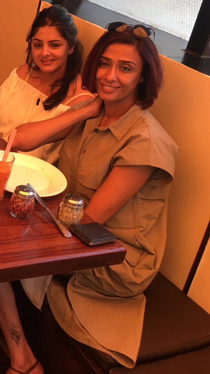 TeamAchint's tweet photo. She's killing it at 47 ❤️😍😘 @kaur_achint HAPPPY BIRTHDAYYYY!!!! ❤️❤️ https://t.co/rqnyvp1IGm