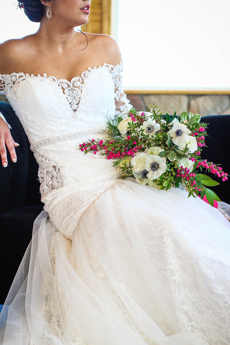 affairsbridal's tweet photo. Say YES to the dress: Tip for shopping success https://t.co/I7lcq9Hzjn https://t.co/mUV2zTt8mC