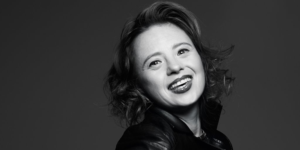 mencap_charity's tweet photo. “There are many talented actors with a #learningdisability such as @sarah_gordy” Says @AmyClarke70 in her new blog https://t.co/zeEKKiu4ZJ https://t.co/YI54u9SeJo