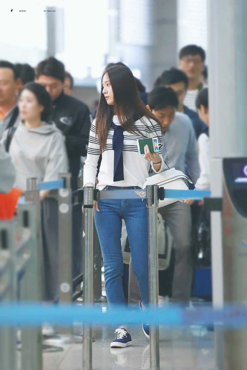 #8YearsWithfx #KRYSTAL 데뷔해줘서 고마워♥