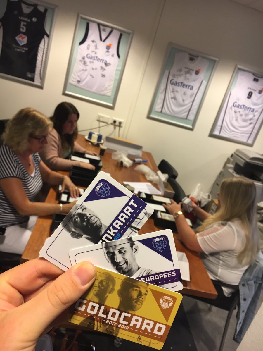 BELANGRIJK: Informatie over de afhaalmomenten seizoenkaarten - donar.nl/nieuws/afhalen…