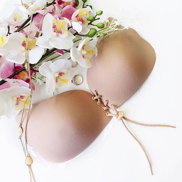 donnsfood's tweet photo. Have you ever felt like you can't rock any outfit because of your bra?Here comes the #magicbra #straplessbra https://t.co/aregZ9IeAI https://t.co/uJ89gPKwbG