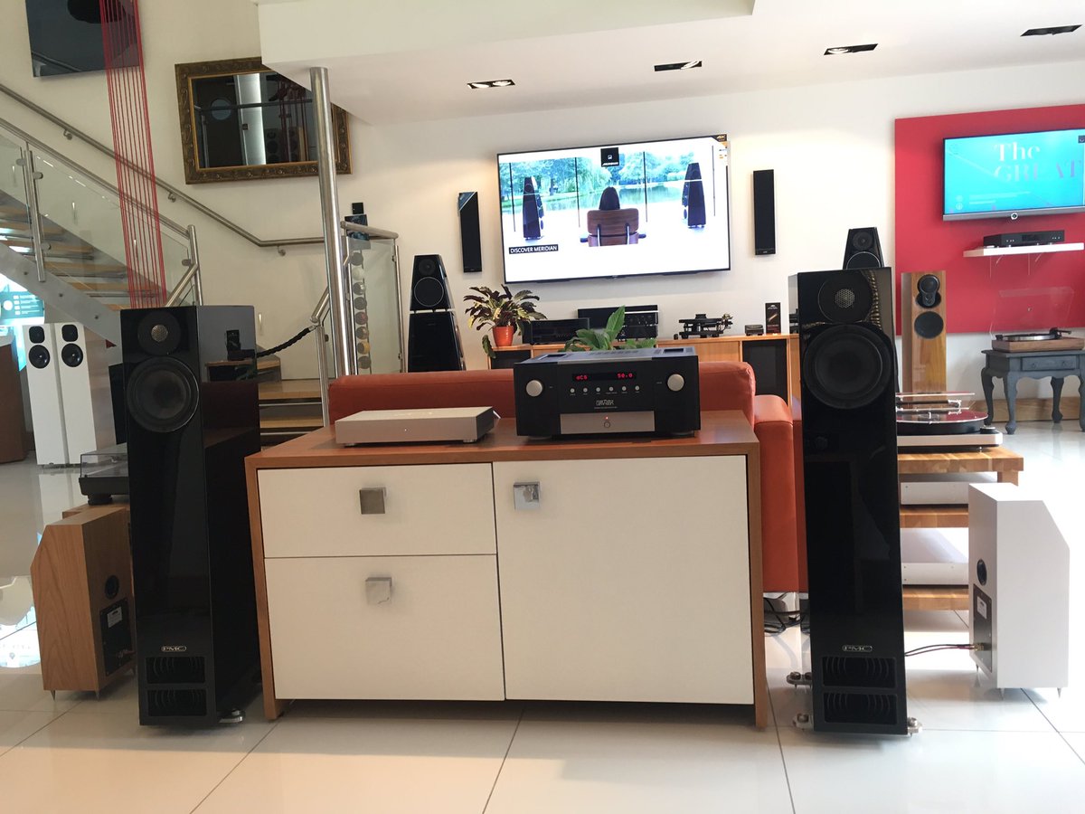 stoneaudio's tweet photo. This system sounds really lovely together: PMC twenty5 24 spkrs, Mark Levinson no. 585 amp, dCS Network Bridge & Chord cables. #WHFSystems https://t.co/iMP9ytwPZl