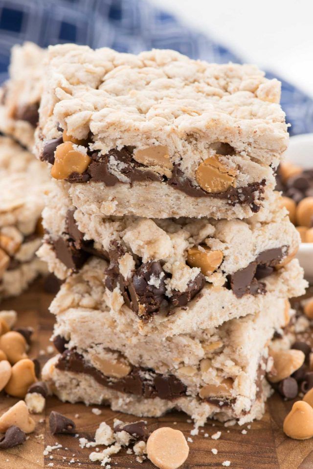 crazyforcrust's tweet photo. An EASY dessert everyone loved >> Chocolate Magic Crumble Bars https://t.co/1KGJ7o5aKC @Splenda #sweetswaps #splendasweeties #ad https://t.co/tPS5nkiTZh