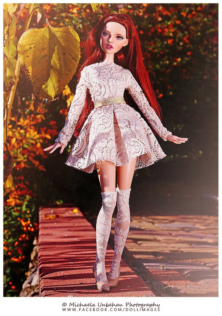 cdollsru's tweet photo. Яркое осеннее фото куклы Дежавю от Роберта Тоннера
https://t.co/1bP60qwm9P
#cdolls #cdollsru #dolls #doll #fashiondolls #tonnerdoll #осень https://t.co/r0hXyvJFKK