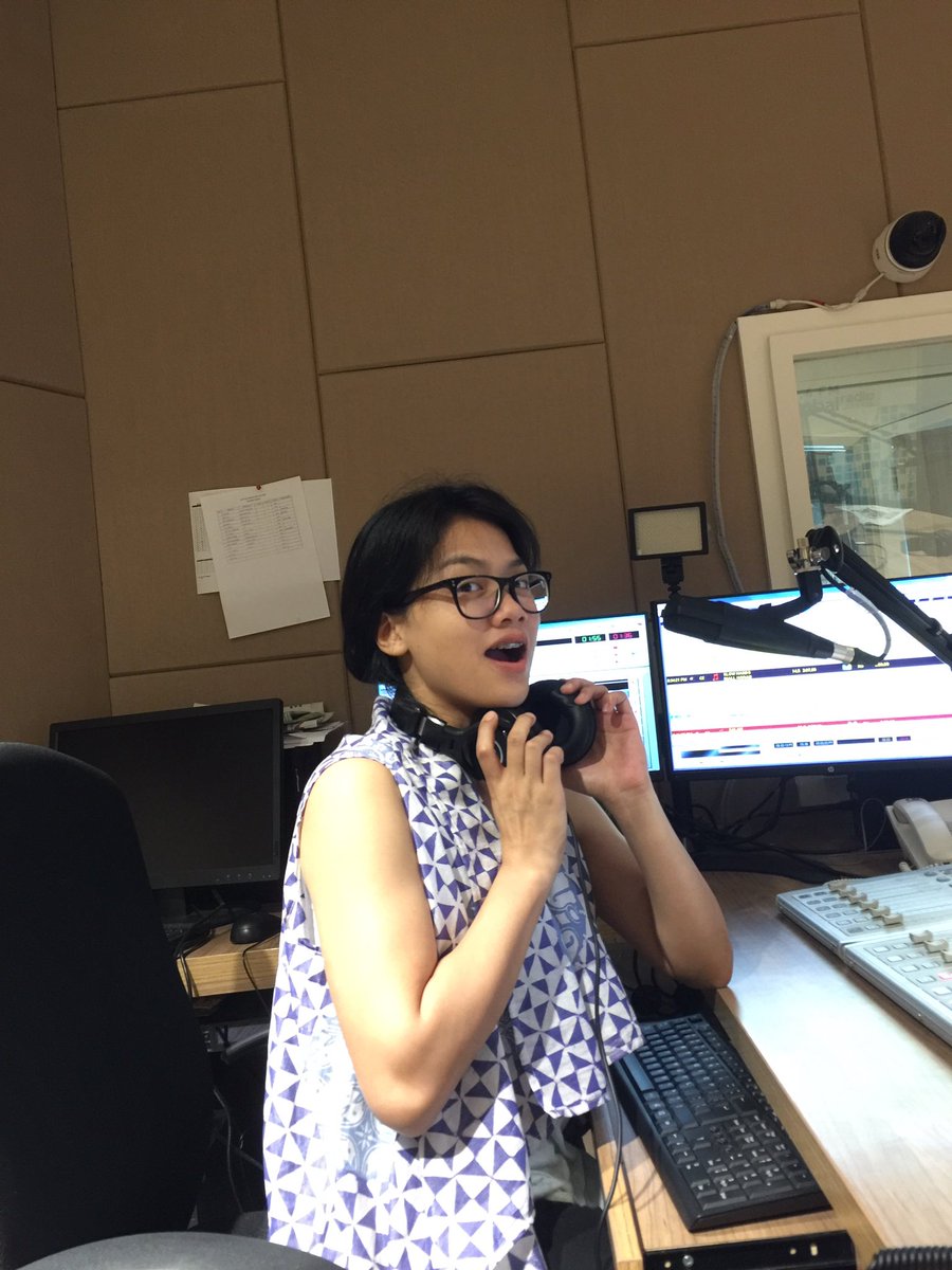 Ikutan yuk #PulangMalam bareng gue di <a href="/884GlobalRadio/">88.4 Global Radio Jakarta</a> ngebahas ttg jajanan terenak di sekitar kantor lo. Adakah adakah?