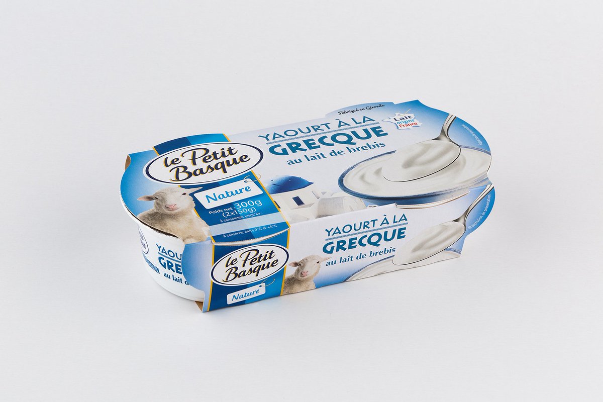 MilliJC's tweet photo. #Lepetitbasque aussi a décidé de virer les croix sur ces produits "grecs" https://t.co/PjK7EOUoDS