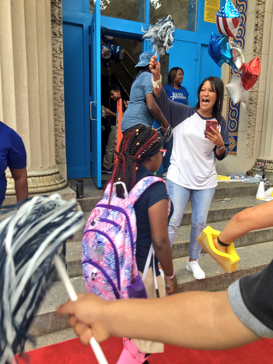 Deana_Gamble's tweet photo. Energizing red carpet welcome at E.M. Stanton Elem. Even a future Stanton student joined to wish #PHLed scholars a wonderful #FirstDayPHL https://t.co/8En8GtRRc1