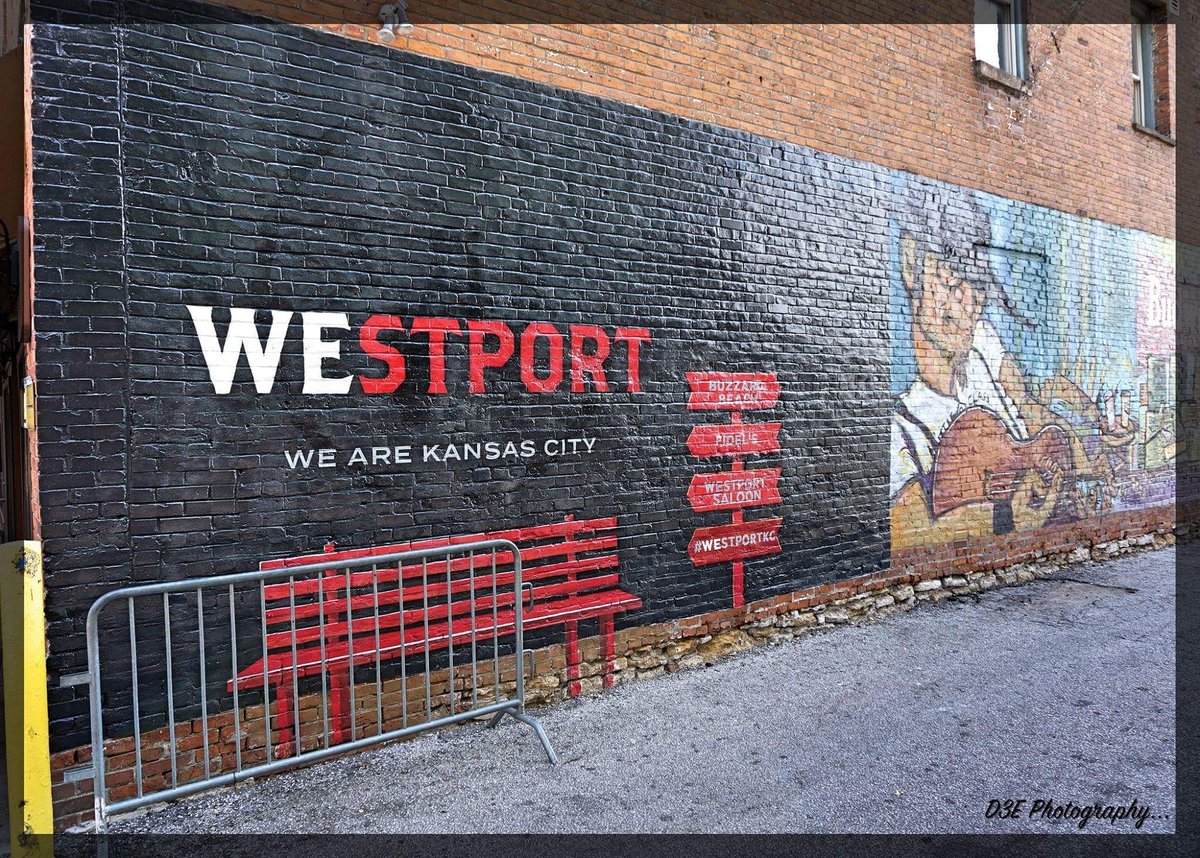 VantourCorp's tweet photo. Westport has good breakfast &amp; dinning restaurants during the day. It's always good to get out &amp; see town! Visit KC on US!! @KCNation #KCLife https://t.co/9sPkYRWGeR