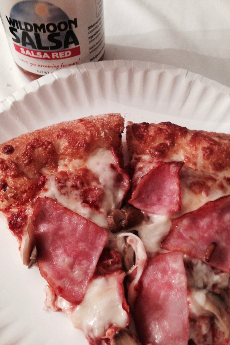 WildMoon_Salsa's tweet photo. Happy #NationalCheesePizzaDay🍕Usual #pizza order: #CanadianBacon or #beef+lots of #cheese+ #WildMoonSalsaRed #food https://t.co/jVNEEqnq3N