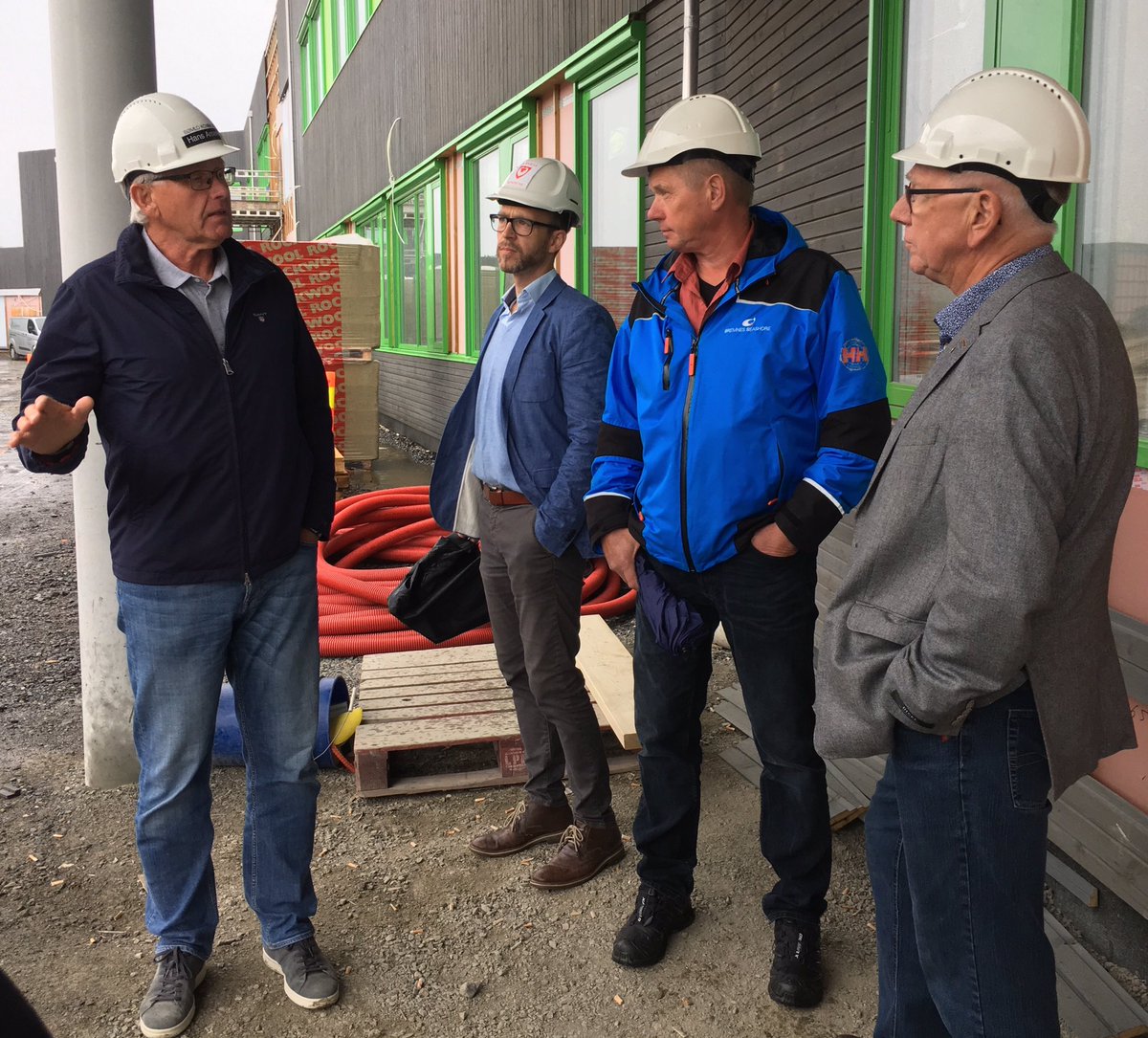 TStavland's tweet photo. Rektor Hans Arnevik viser Utval for oppvekst, kultur og idrett i @bomlokommune nye Bremnes Ungdomsskule. Gle dykk, ungdom! @Bomlonytt https://t.co/z9b1ke5gLH