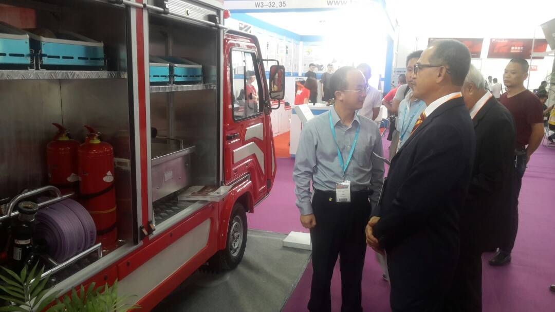 Sekarang sy berada di Majlis Perasmian China Fire 2017, Beijing bermula pada 5 hingga 8 September 2017 bagi mewakili jabatan @bombaJBPM