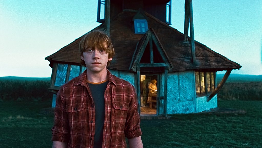 WarnerBrosUK's tweet photo. Happy birthday to the one and only #RupertGrint 🎉 https://t.co/IcXHatPB5i