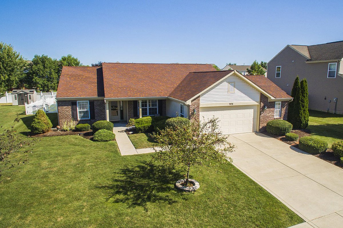 amandaheard_'s tweet photo. Check out my new virtual tour for 7078 Village Oaks Dr, Avon, IN 46123 https://t.co/cxV57BbkUG https://t.co/BALKmURG6I
