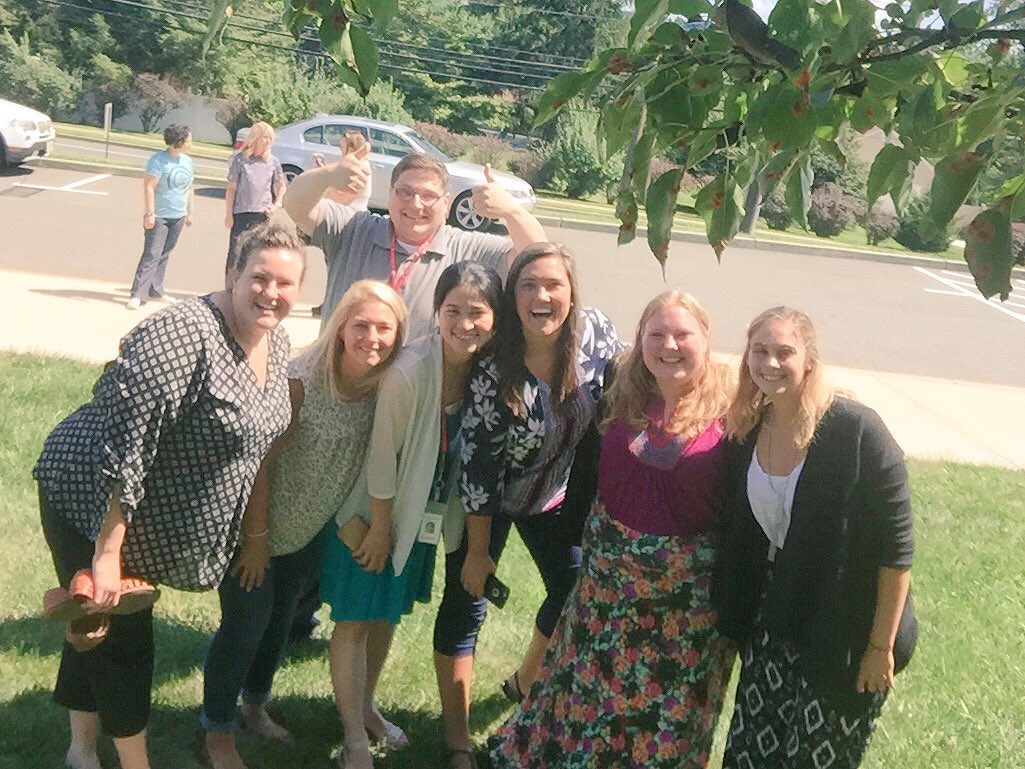 MrsClineELA's tweet photo. Break time with my fellow @LMSNation newbies! π@LTPS1 #NTO17 https://t.co/gjfhlScRIc