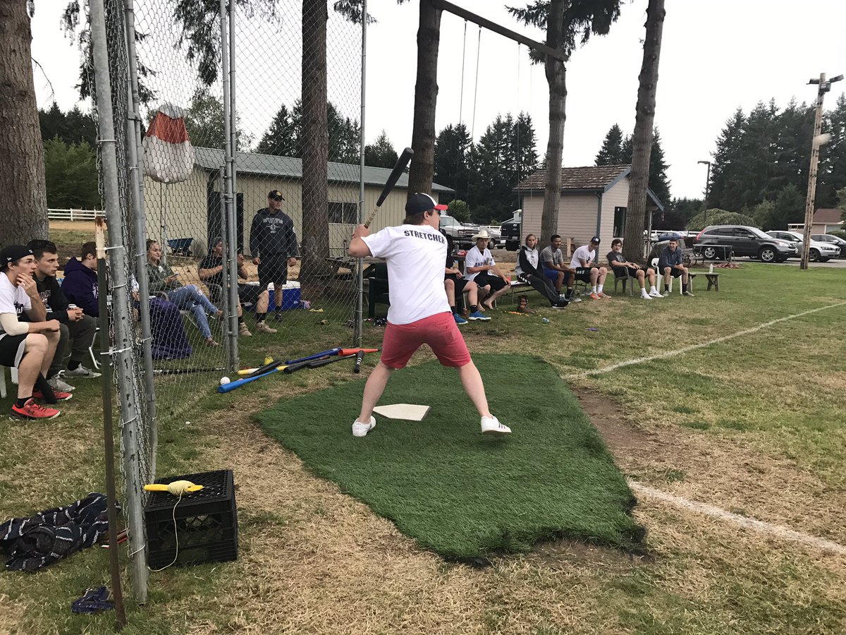 CtownWiffle's tweet photo. After a fantastic tournament, @fletch10brown comes out of NOWHERE to win the MVP award. He smacked a record 40 homeruns in a two day span! https://t.co/eJ5FYYlr6d