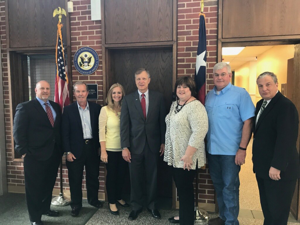 MainStGrowthTX's tweet photo. @RepBrianBabin understands the need for #TaxReform meeting w/ small business that make the economy grow, THANK YOU!
 @WaysandMeansGOP https://t.co/A1AEBfOGzH