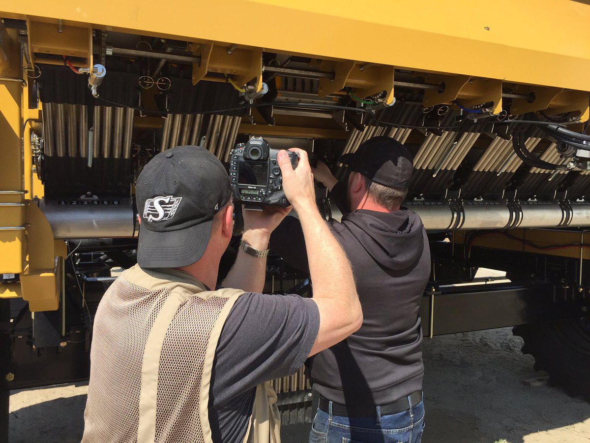SeedMasterMfg's tweet photo. Photo shoot day today for our new product guide #SeedMaster #UltraProII #TheRightTool Watch for it soon https://t.co/ELB3dCWbl2
