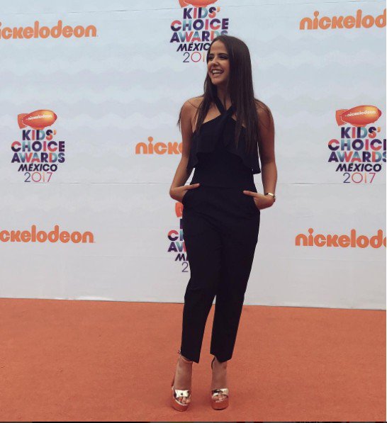 @renorojasfk 
La reno renoceronte jaja
Su frase
°la mas peda de México° nos dice la verdad