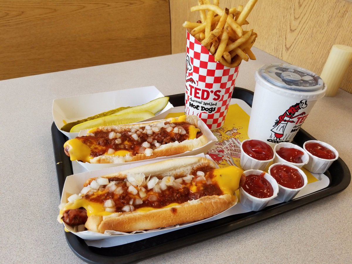 COACHDANWESLEY's tweet photo. One of the best things about recruiting around #Buffalo #TedsHots https://t.co/Xv54MV7H0p