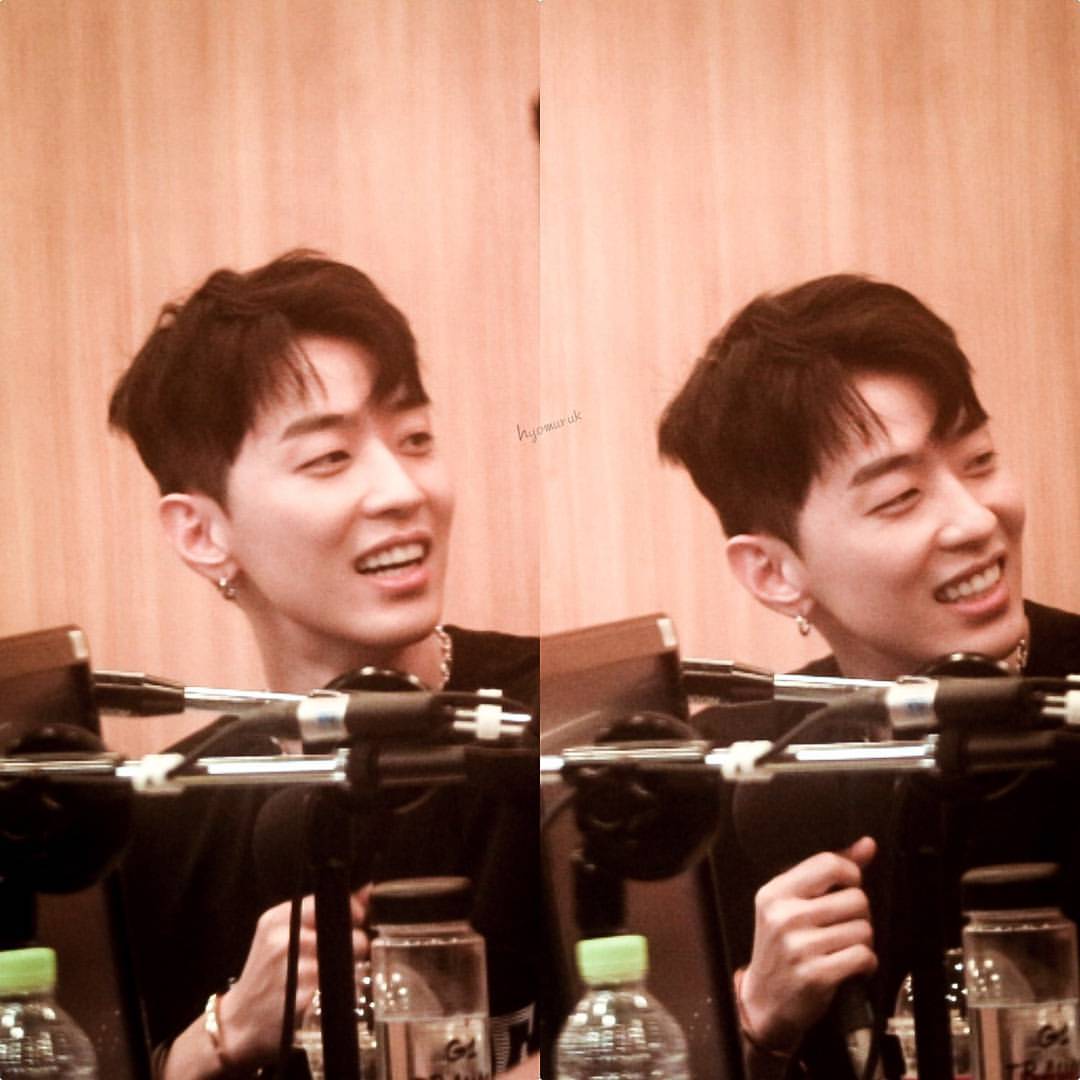 gray_updates's tweet photo. 170824 Gray &amp; Loco @ Cultwo Show
©byhiver, hyomuruk
#그레이 #GRAY #AOMG https://t.co/4KsbpAvXfQ