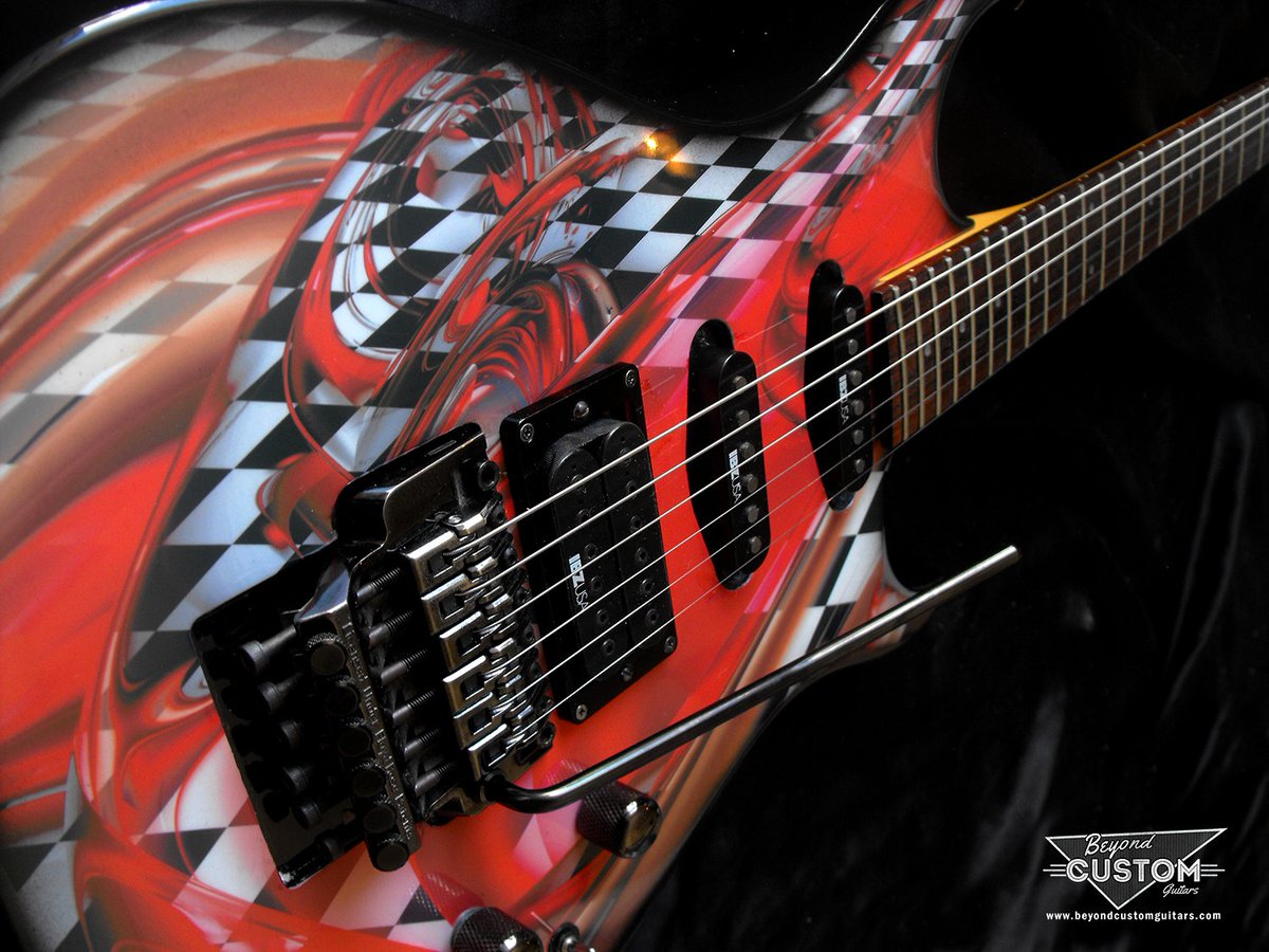 BeyondCustomGuitars tweet media