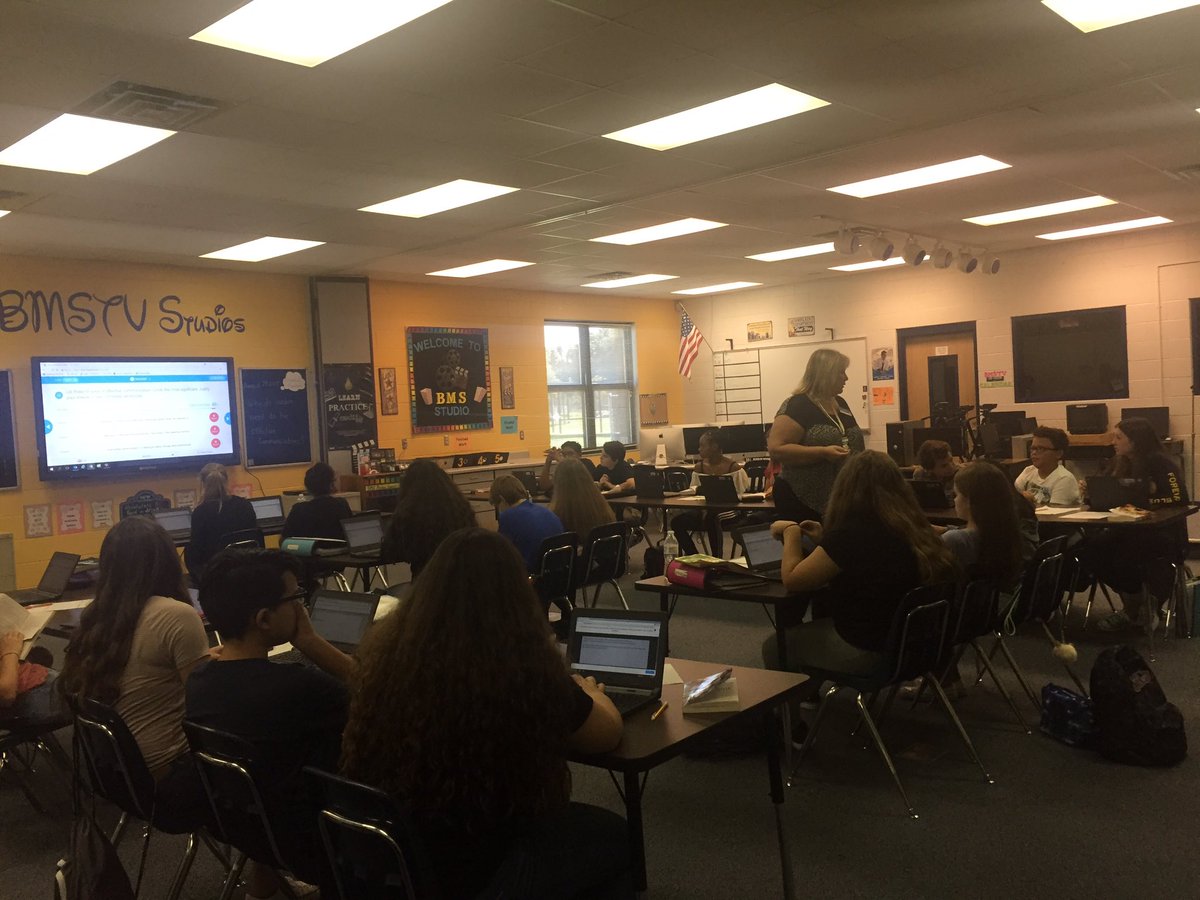 Soft Skills are a focus in A/V at BMS! Mrs. Dingman is utilizing nearpod to introduce communication! <a href="/CTEmarion/">Marion County CTE</a> <a href="/BMSPantherPride/">Belleview Middle School</a> #WeareMCPS