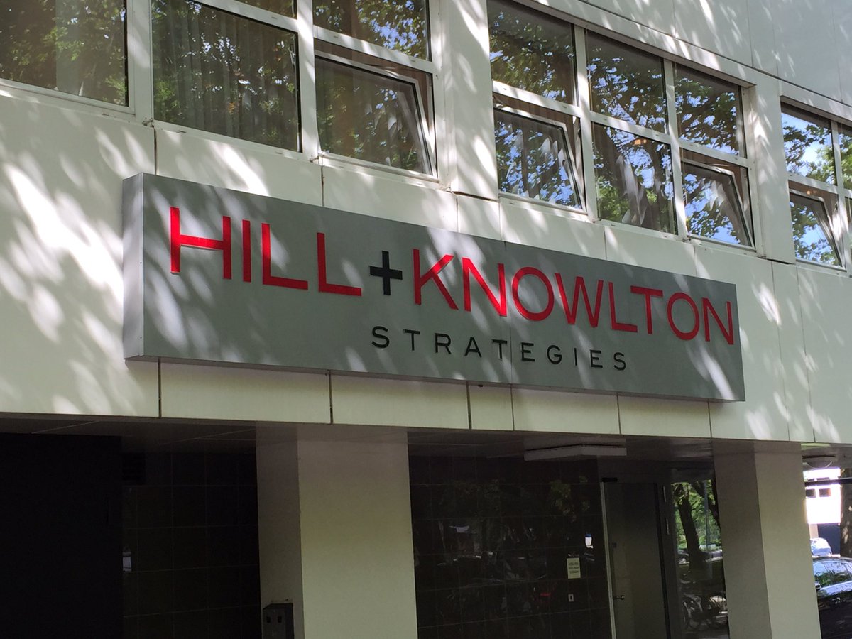 RRoelfzema's tweet photo. Op naar Utrecht na gesprekken bij @hillandknowlton en bij @RandstadNL over het maatschappelijk en economische belang van onze sportsector https://t.co/NpmBmCZ4XW