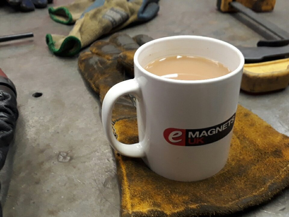 Dpolly1978's tweet photo. @doctorgeof #milksecond +1sugar. Afternoon tea break #welding #hotworks Thanks for #Fetishman book at excel comicon. Keep up the good work. https://t.co/fDvZmGoA8T