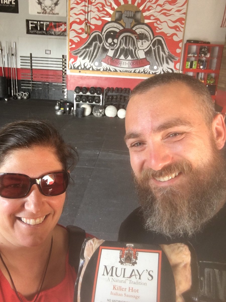 MulaysSausage's tweet photo. We had a great time meeting Sean, the head trainer at @CrossFitLowell and passing out samples of our Killer Hot Sausage. https://t.co/TF2PgjS3E6